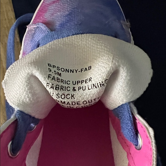 BP Vibrant Blue and Pink Sneakers - Picture 5 of 5